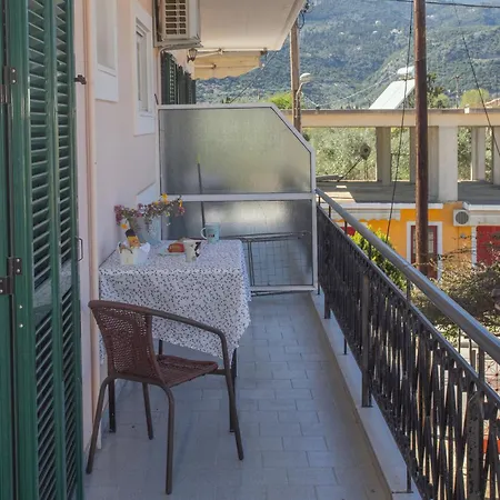 Tzitzifia Nydri (Lefkada)