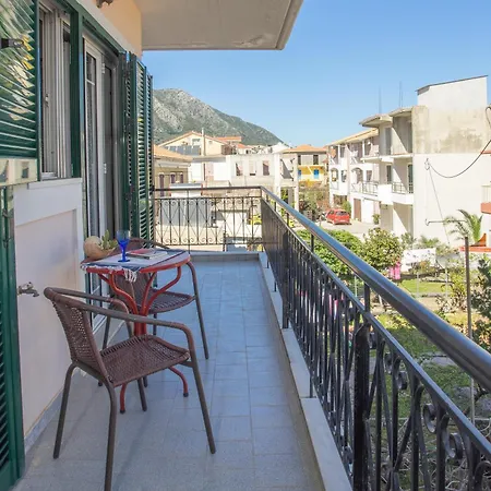 Tzitzifia Apartment